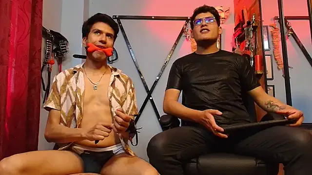 Awesomelusty – webcam model profile photo Image 3