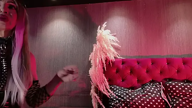 divavirtual11 – webcam model profile photo Image 10