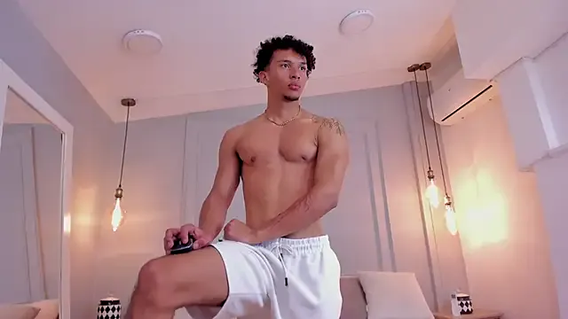 oxo_yuna_oxo – webcam model profile photo Image 13