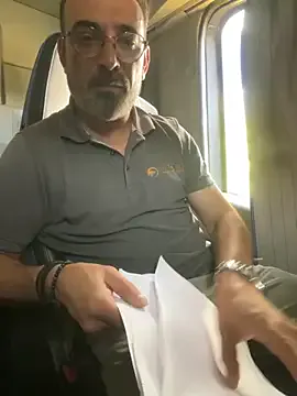 Yui-Ch – webcam model profile photo Image 15