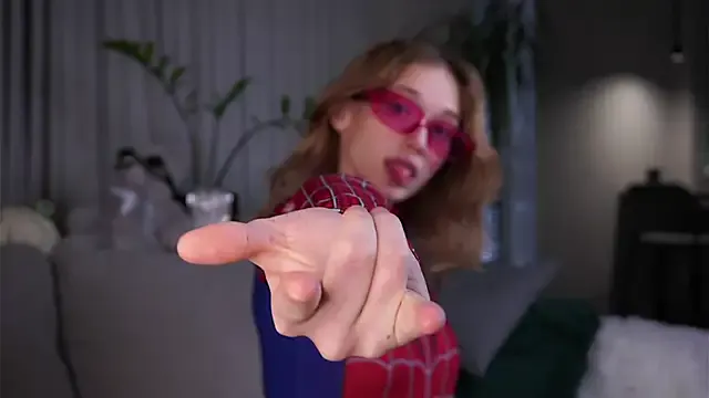 oxo_yuna_oxo – webcam model profile photo Image 12