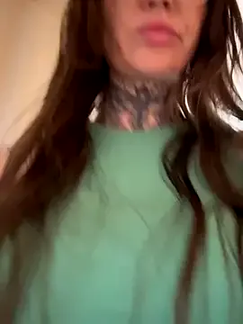 PumaShyXD – webcam model profile photo Image 7