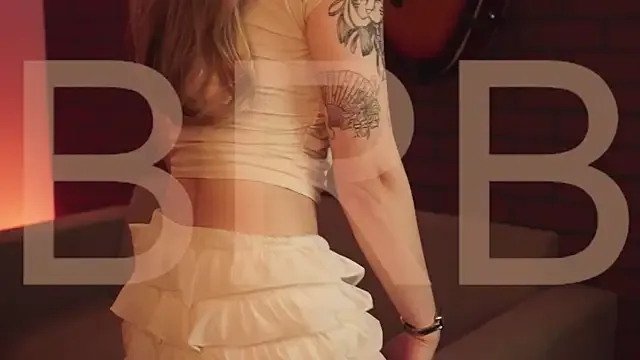 oxo_yuna_oxo – webcam model profile photo Image 15