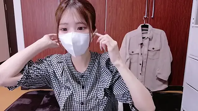 _chanMOMO_ – webcam model profile photo Image 4