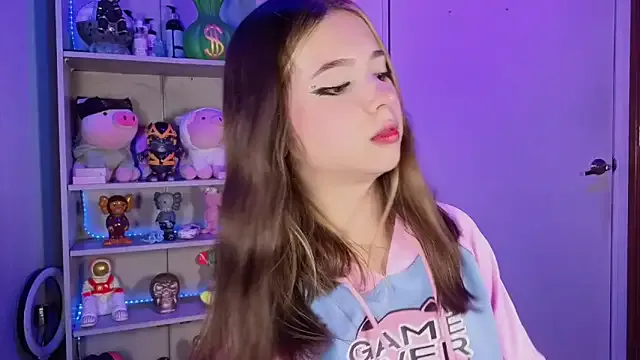 ClaireThonpsom – webcam model profile photo Image 8