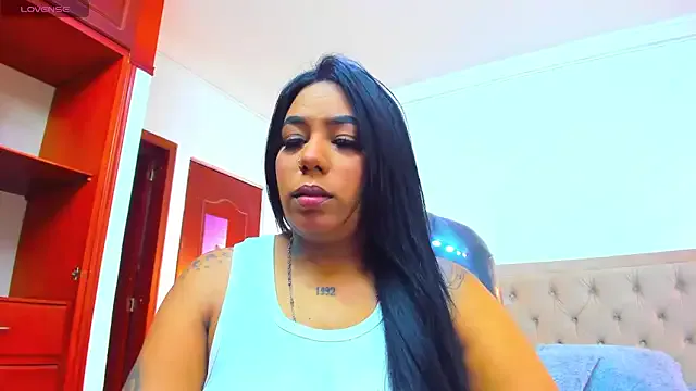 AllaRoberts – webcam model profile photo Image 16