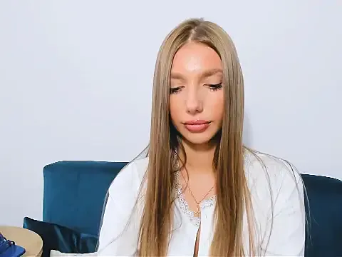 Queen_sofiyaa – webcam model profile photo Image 19