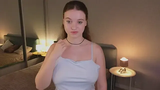EmmaLoCute's Thumb Image