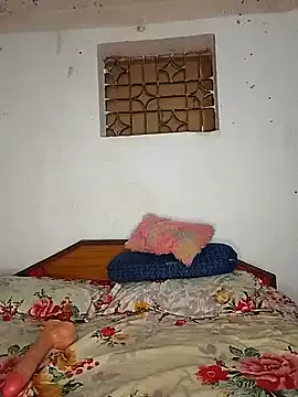 Mia--meow – webcam model profile photo Image 7