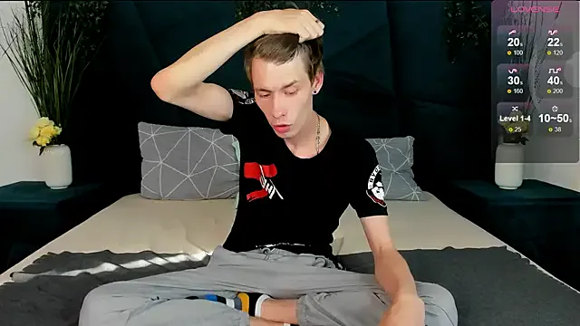 oxo_yuna_oxo – webcam model profile photo Image 10