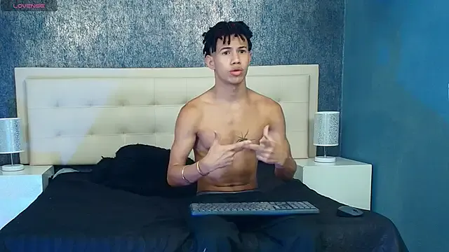 oxo_yuna_oxo – webcam model profile photo Image 19