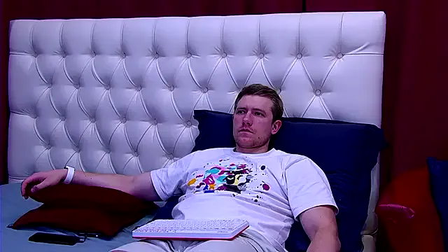 oxo_yuna_oxo – webcam model profile photo Image 16