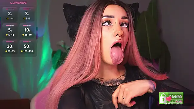 oxo_yuna_oxo – webcam model profile photo Image 3