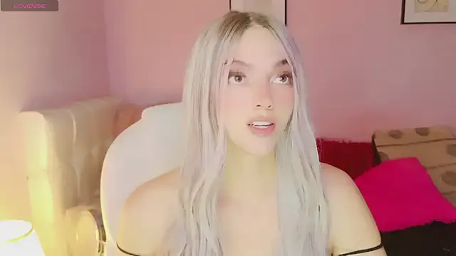 oxo_yuna_oxo – webcam model profile photo Image 17