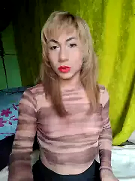 roouse – webcam model profile photo Image 15