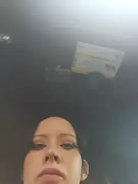 roouse – webcam model profile photo Image 19