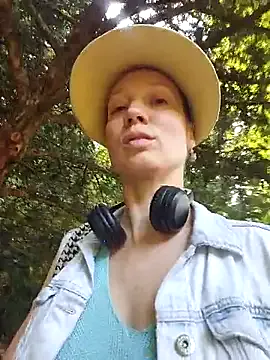 oxo_yuna_oxo – webcam model profile photo Image 5