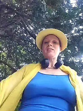 oxo_yuna_oxo – webcam model profile photo Image 9