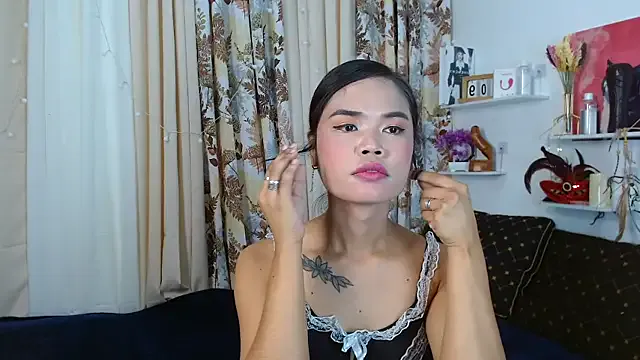 extremeChloe Image 2