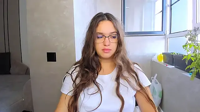 Awesomelusty – webcam model profile photo Image 6