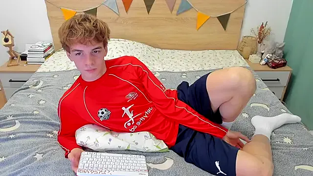 Alex1069 – webcam model profile photo Image 12