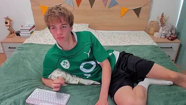 Alex1069 – webcam model profile photo Image 18