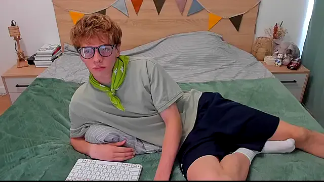 Alex1069 – webcam model profile photo Image 9