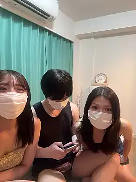 roouse – webcam model profile photo Image 8