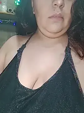 oxo_yuna_oxo – webcam model profile photo Image 7