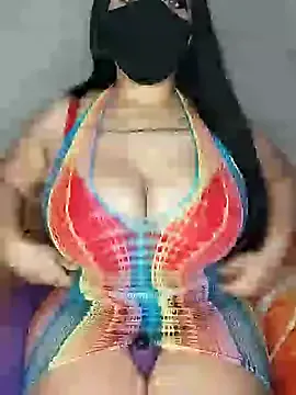 ZhiYue – webcam model profile photo Image 9