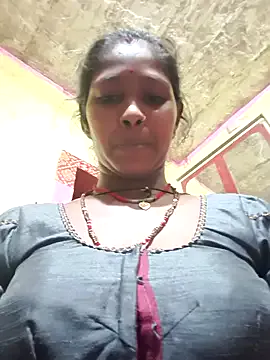 oxo_yuna_oxo – webcam model profile photo Image 10