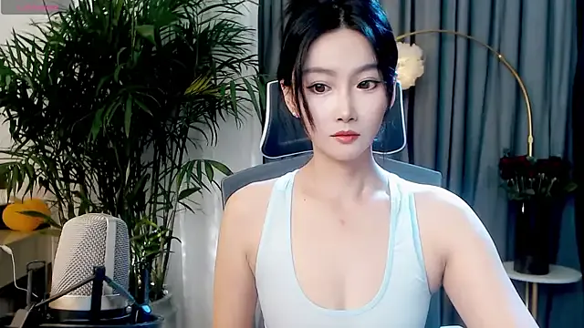 MiaPersy – webcam model profile photo Image 6