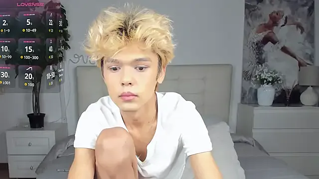 hina_porn – webcam model profile photo Image 16