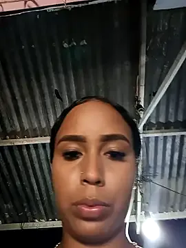 Awesomelusty – webcam model profile photo Image 15