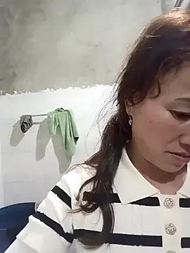 oxo_yuna_oxo – webcam model profile photo Image 13