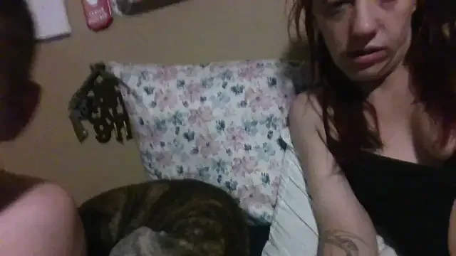 oxo_yuna_oxo – webcam model profile photo Image 4