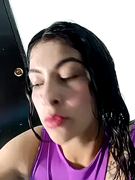 oxo_yuna_oxo – webcam model profile photo Image 17