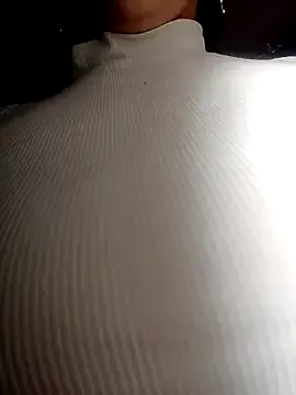 oxo_yuna_oxo – webcam model profile photo Image 7