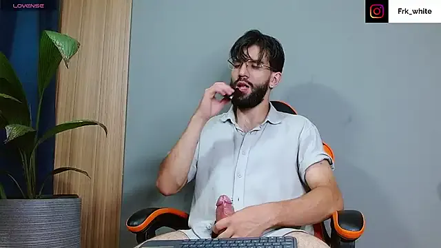 tanaka113 – webcam model profile photo Image 16