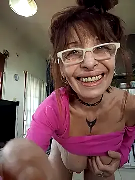 EmilyKorz – webcam model profile photo Image 7