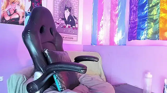 Lanna – webcam model profile photo Image 12