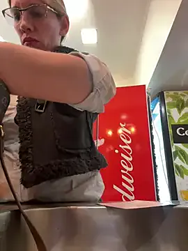 RoxiBlack – webcam model profile photo Image 13