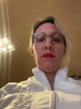 RoxiBlack – webcam model profile photo Image 5