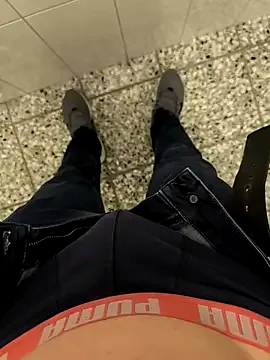 dirtypub – webcam model profile photo Image 15