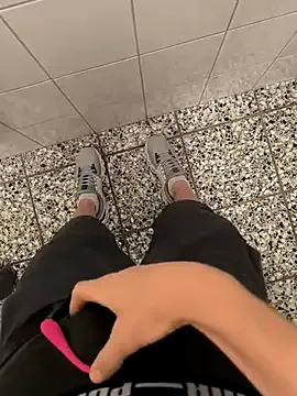 dirtypub – webcam model profile photo Image 3