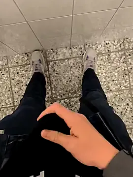 dirtypub – webcam model profile photo Image 4