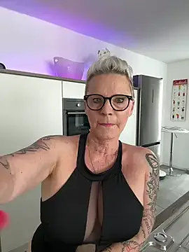 German_Milf Image 13