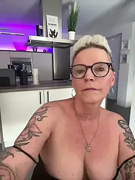 German_Milf Image 16