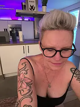 German_Milf Image 17