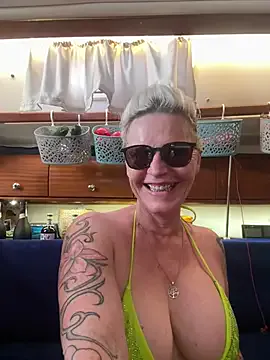 German_Milf Image 18